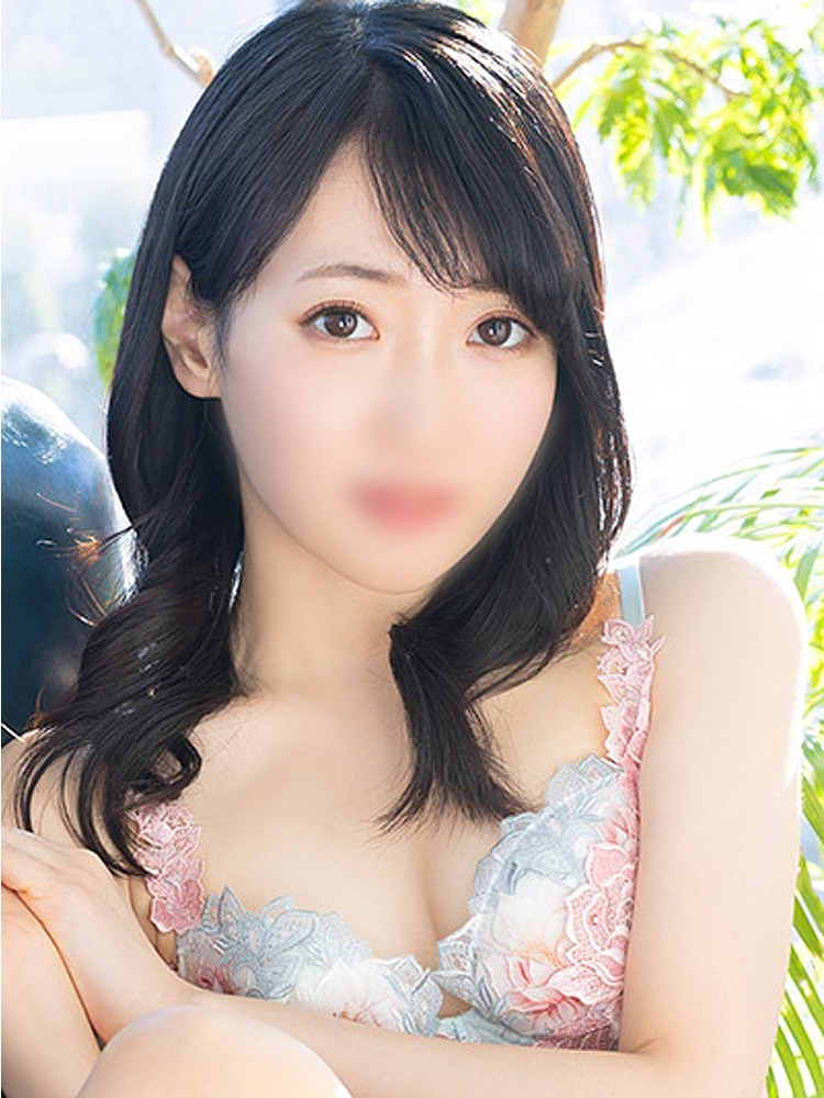 雨宮 香純 22歳
