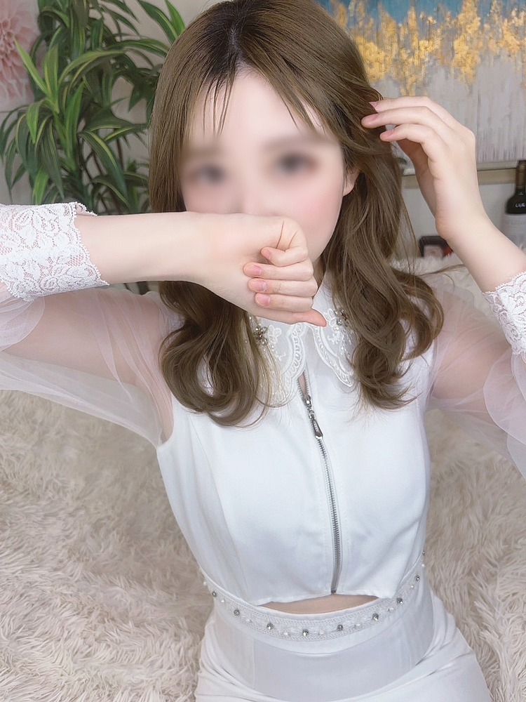 鈴音 美織(22)