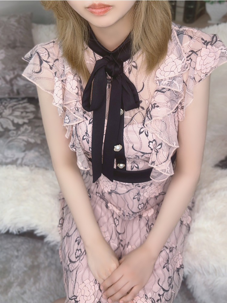 サムネイル2：雪平 梨乃